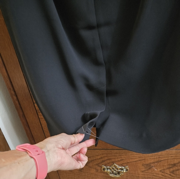 NEW with tags- Talbots classic black knee length pencil skirt. - Picture 4 of 4